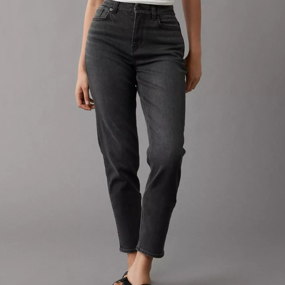 American Eagle Curvy Mom Jeans